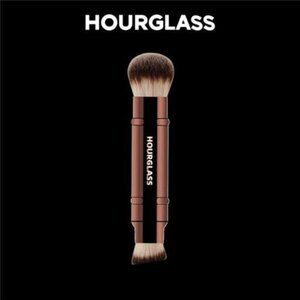 Hourglass Makeup Brush- No.26 Double Head Retractable Foundation Brush Fiber